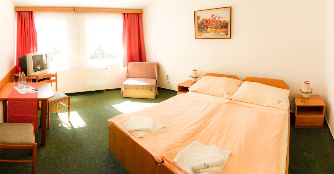 Motel Velky Rybnik Dehtare  Εξωτερικό φωτογραφία
